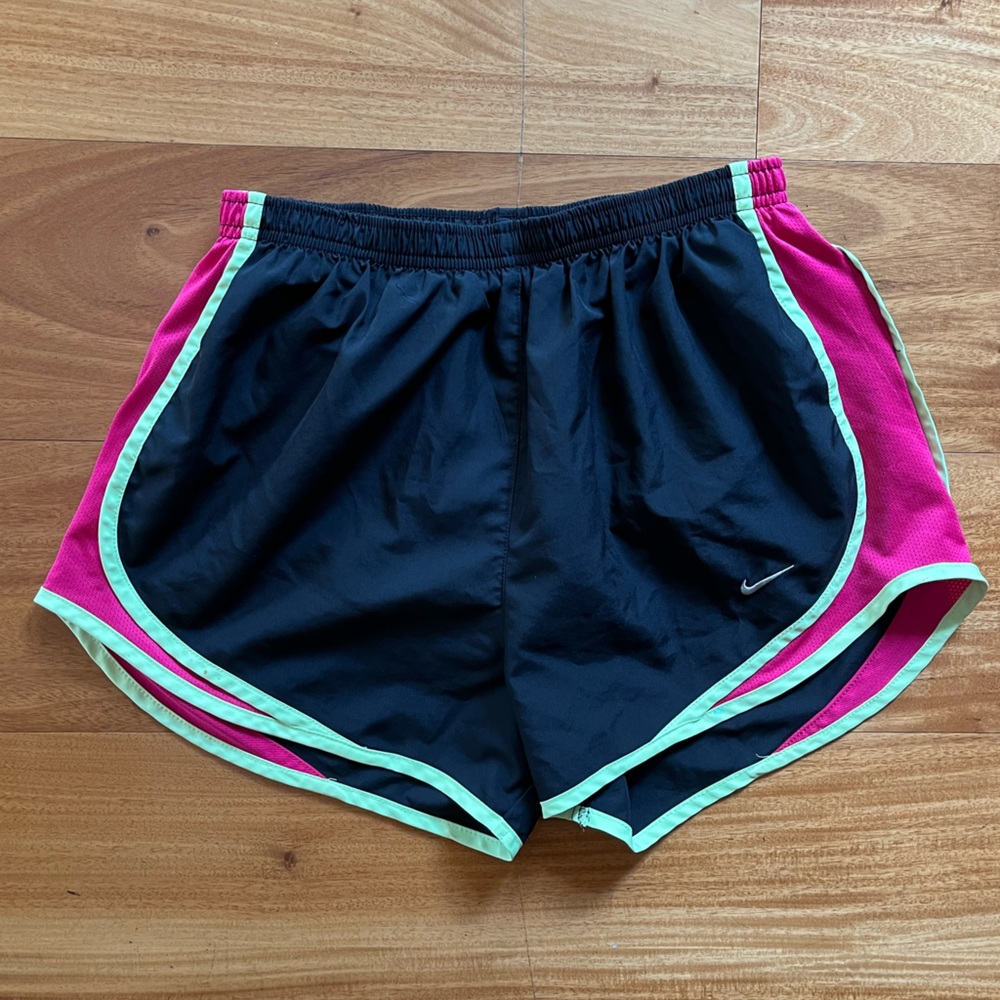 Nike shorts, good condition size small, pink and black